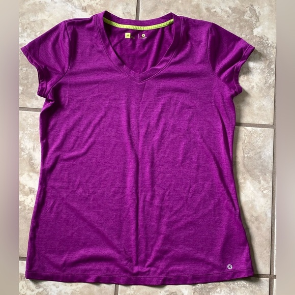 Xersion Purple V Neck Workout Top T-shirt Short Sleeves - Picture 1 of 4